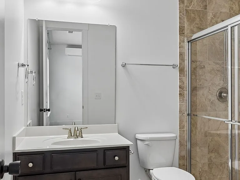 1730 Biscayne Dr — Photo 31