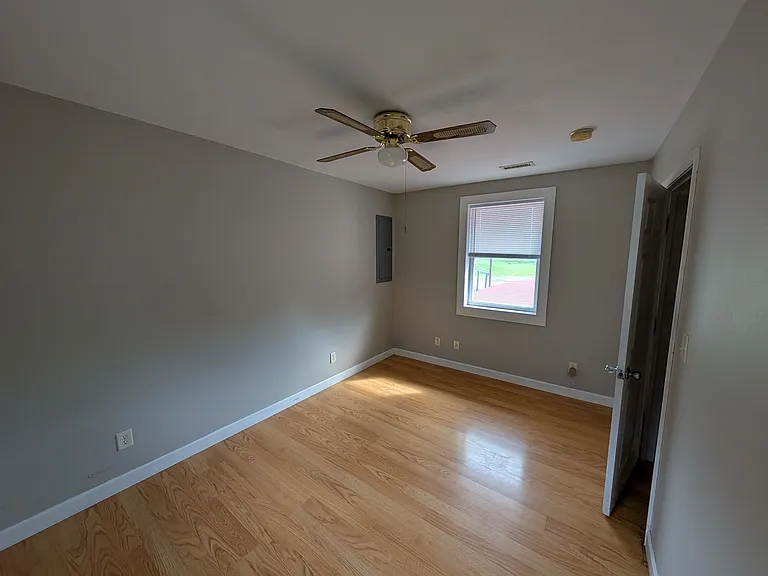 207 US Highway 321 #SUITE2APARTMENT — Photo 8