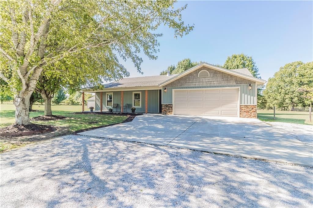 1402 Little Flock Dr, Little Flock, AR 72756 Zillow