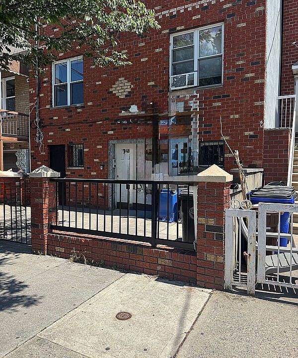 1st image of 21 Bay 14th St
