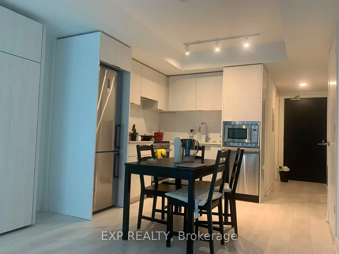 Studio, $1,950 — Photo 4