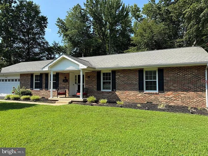 1367 Redwood Cir — Photo 17