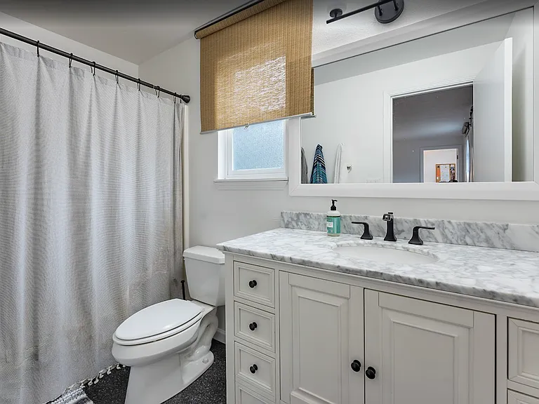 13338 SW Shore Dr — Photo 48