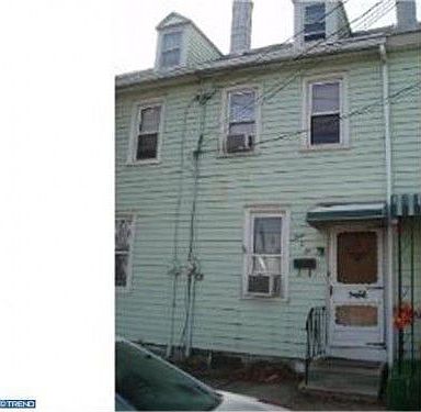 2nd image of 306 Essex St
