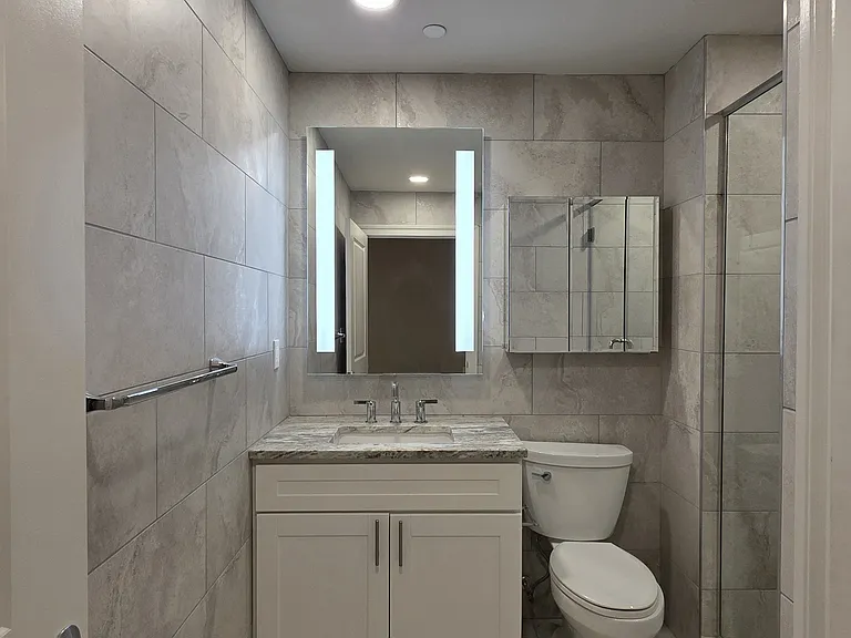 1420-22 Chestnut St #204 — Photo 15