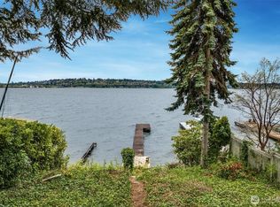 11043 Champagne Point Rd NE, Kirkland, WA 98034
