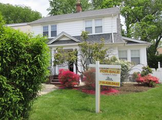 100-15 210th St, Queens Village, NY 11429
