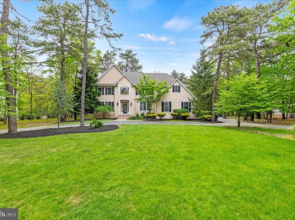 10 Somerton Sq, Medford, NJ 08055