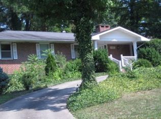 1003 S Briarwood Dr, Carbondale, IL 62901