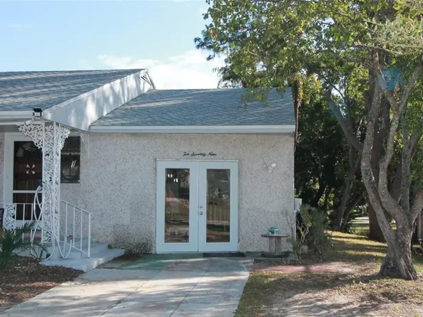 1079 W Magnolia St, Clermont, FL 34711