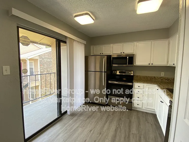 4748 Old Bent Tree Ln #302 — Photo 8