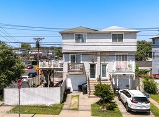 1031 Father Capodanno Blvd, Staten Island, NY 10306