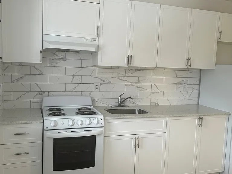 630 Cummings Ave — Photo 15