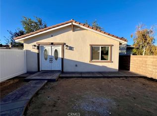1133 E Geraldine Ave #B, Lancaster, CA 93535