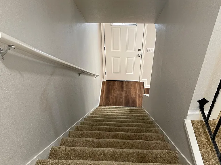 1503 Berrellesa St — Photo 8