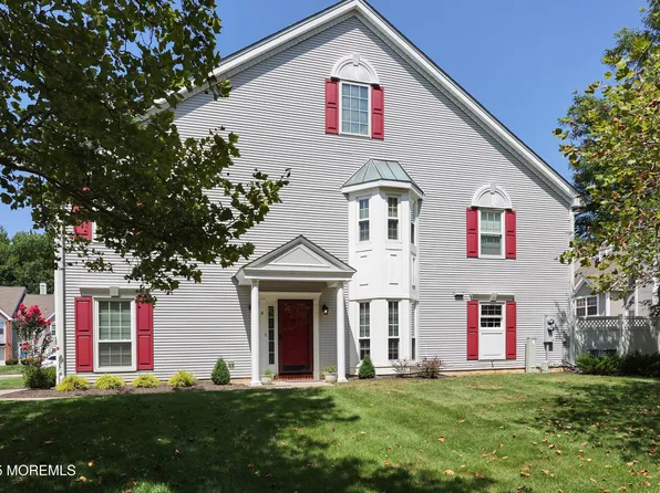 4 Oxford Road #329, Holmdel, NJ 07733