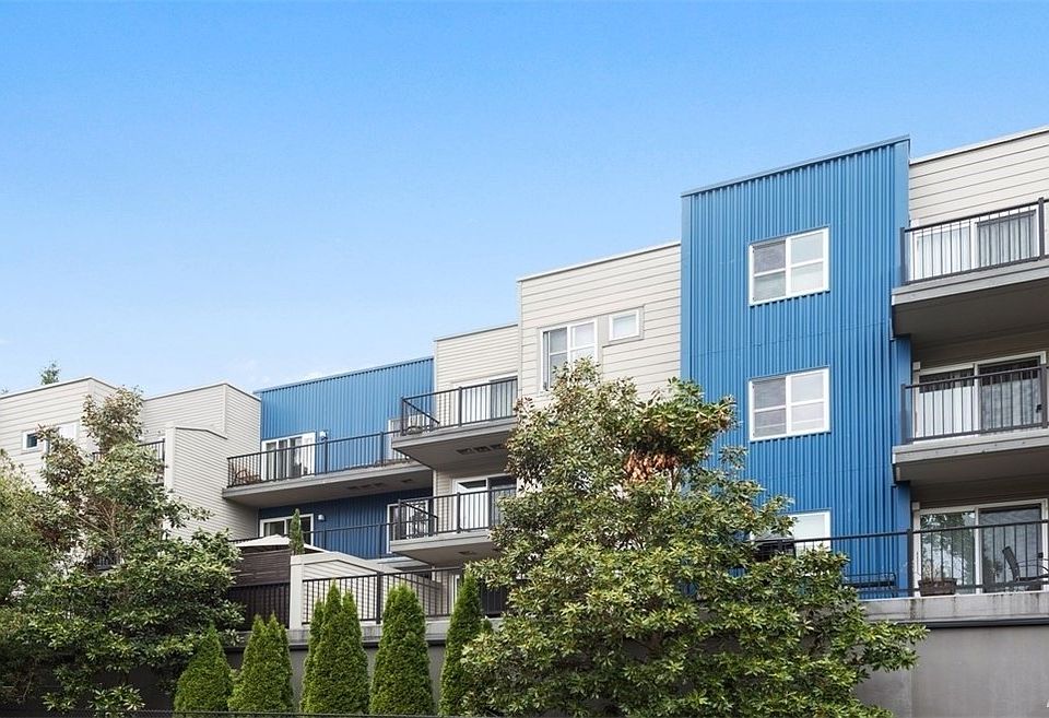 1st image of 12345 Roosevelt Way NE APT 202
