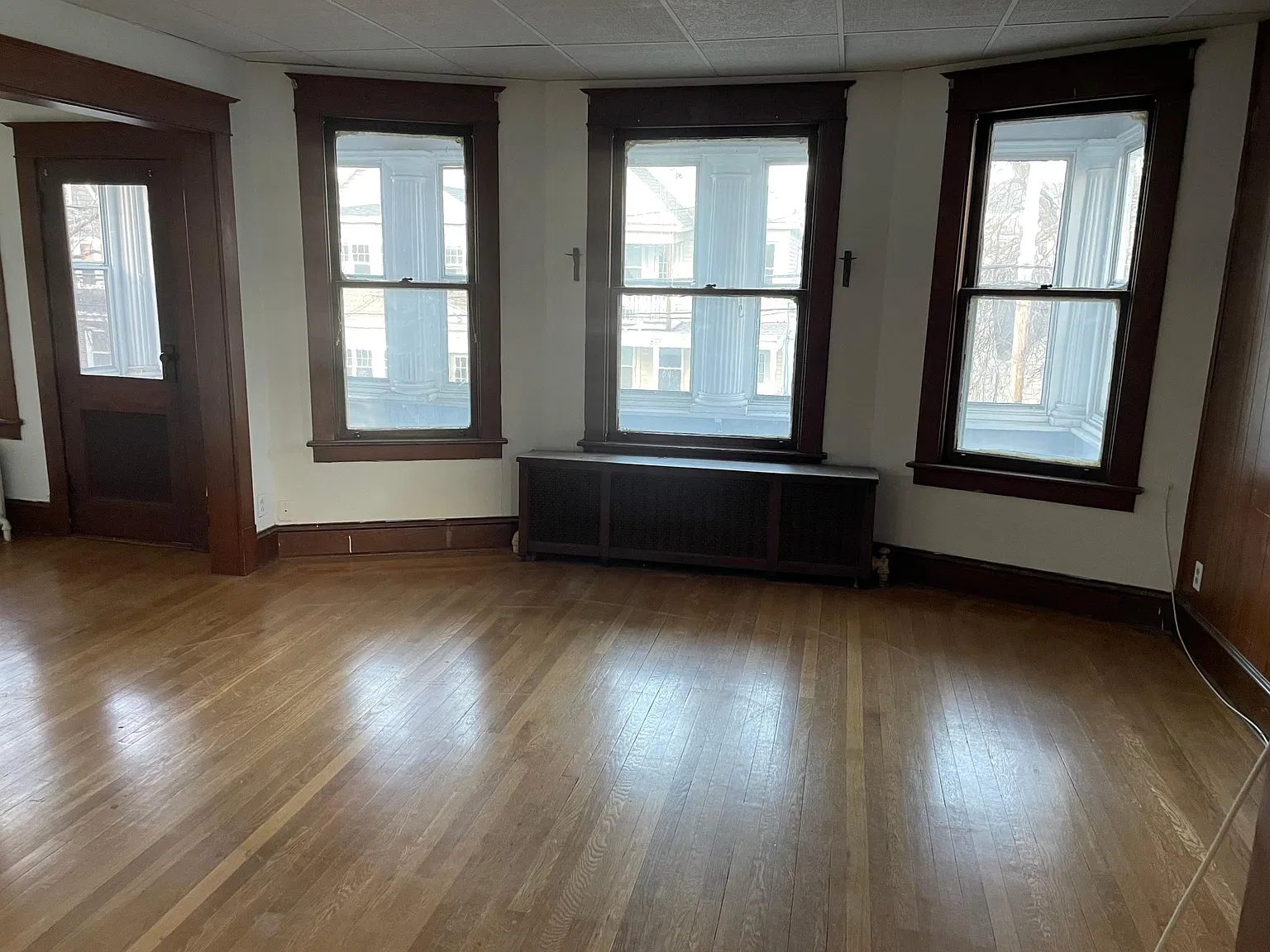 3 bed, 1385 sqft, $1,600 — Photo 4