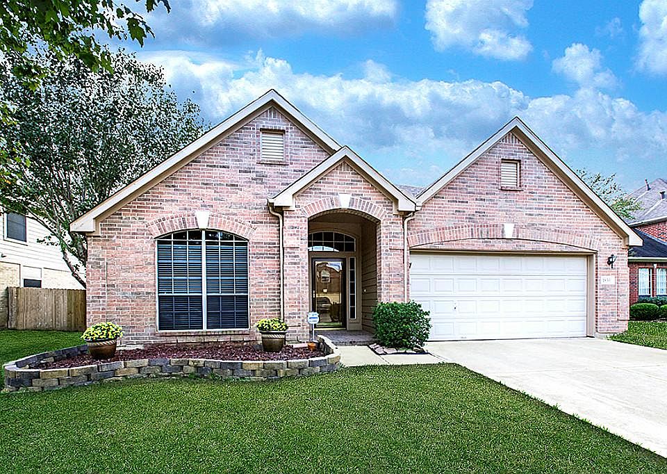 1st image of 1830 Oak Lodge Dr