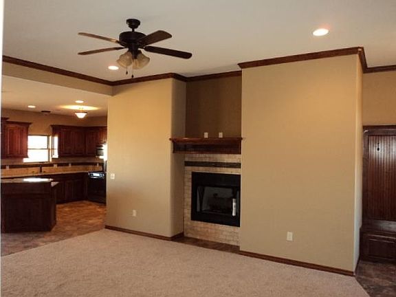 3rd image of 1510 Stonehouse Dr
