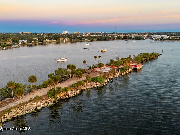 5th image of 11680 Dragon Point Dr #Pets