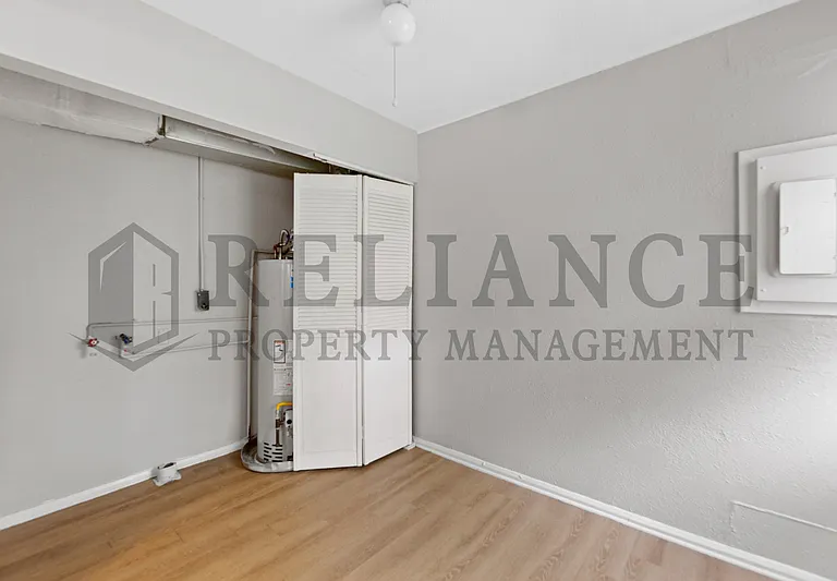2450 N Prince St — Photo 9