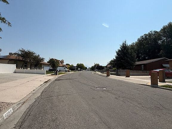 5th image of 4050 W Omega Way
