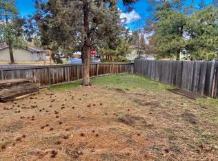 400 SE Edgewater Ln, Bend, OR 97702