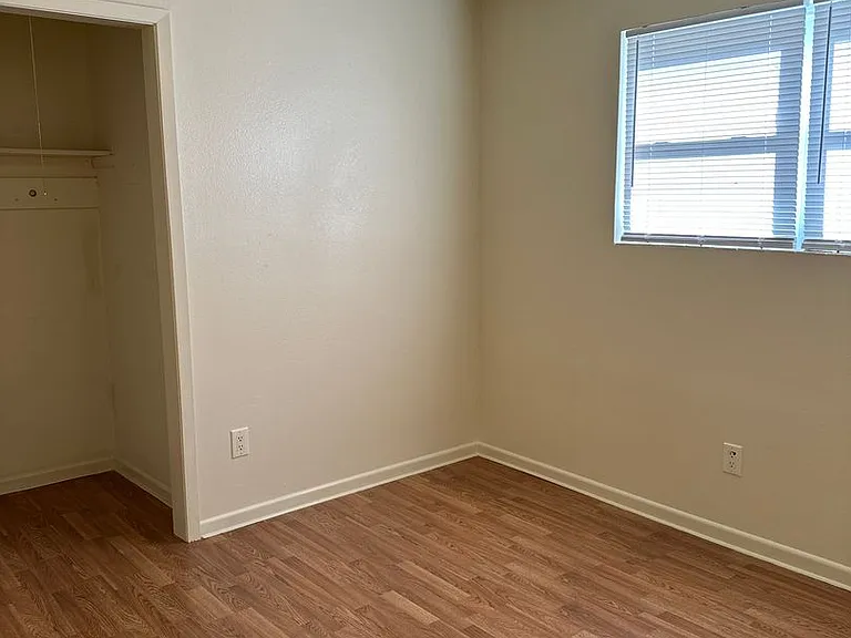 2301 Post Oak Rd — Photo 17