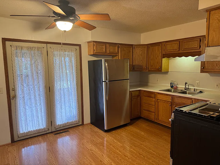 4260 Norman Dr SE — Photo 6