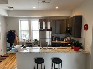 3233 W Potomac Ave, Chicago, IL 60651