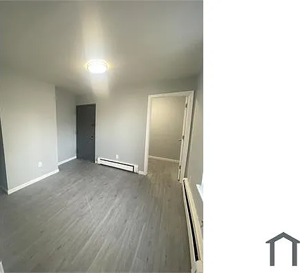 58 Chestnut St #2W — Photo 5