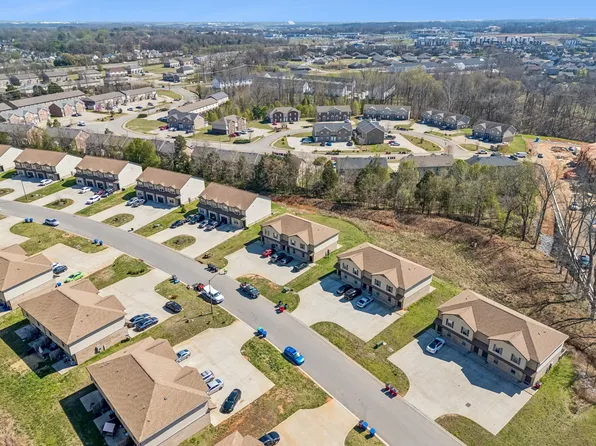 267 Smithson Ln, Clarksville, TN 37040