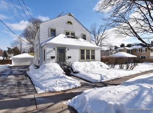 217 N 6th St, Geneva, IL 60134