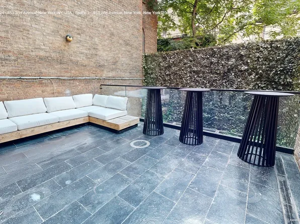 453 2nd Avenue image 16 of 26