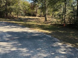 31 Indian Bluff Dr, Youngstown, FL 32466