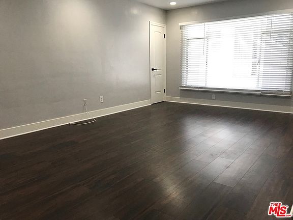 2nd image of 920 Westbourne Dr APT 4
