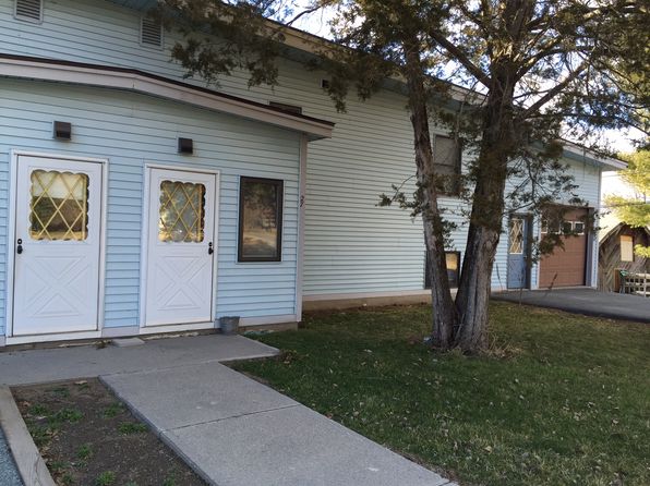 27 Lillian Dr #1
