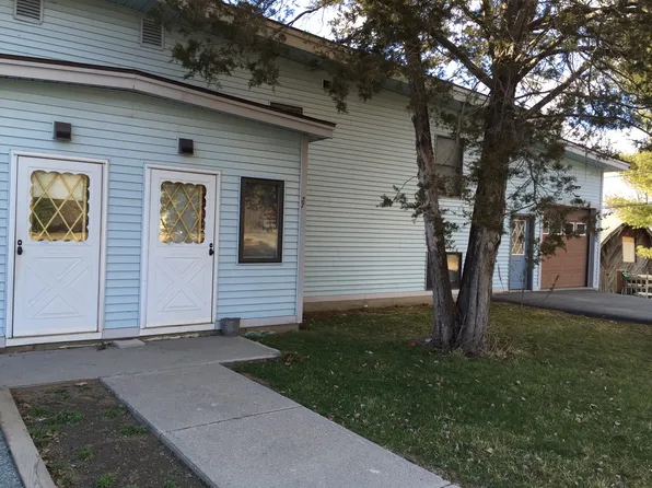 27 Lillian Dr #1, Castleton, VT 05735