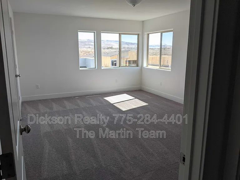 2247 Slater Mill Dr — Photo 9