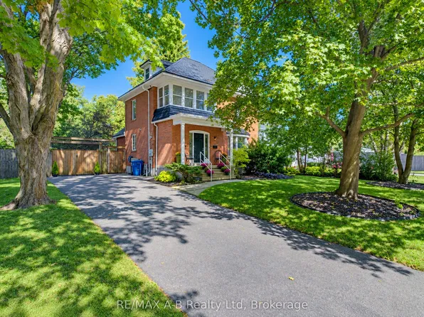 204 Delamere Ave, Stratford, ON N5A 4Z5