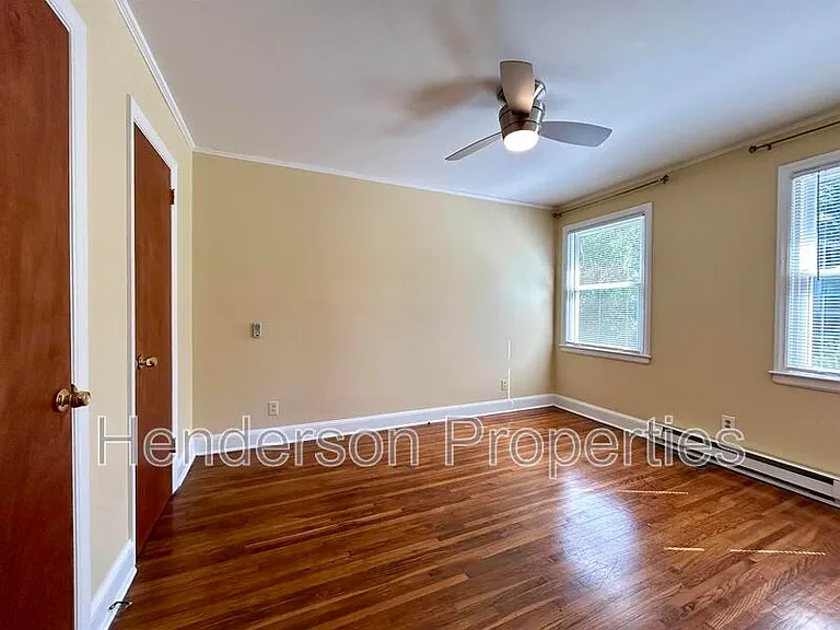 1526 Landis Ave — Photo 14