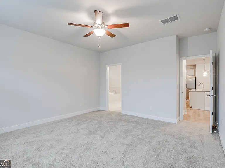 376 Caledonia Ct — Photo 24