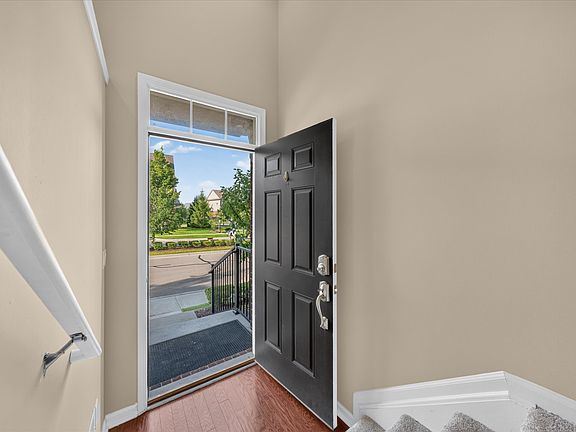 5th image of 330 Glenhurst Blvd
