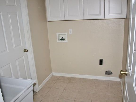 3rd image of 2844 Lafoy Ct
