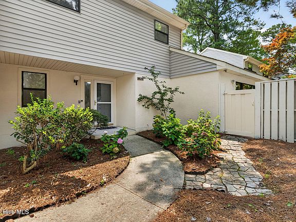 4th image of 971 Birch Creek Drive