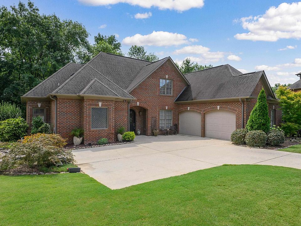 1st image of 136 Sydney Ln