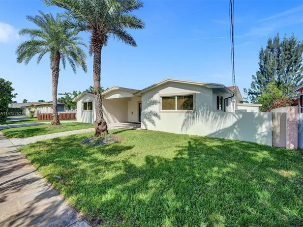 19321 NE 22nd Ave, Miami, FL 33180