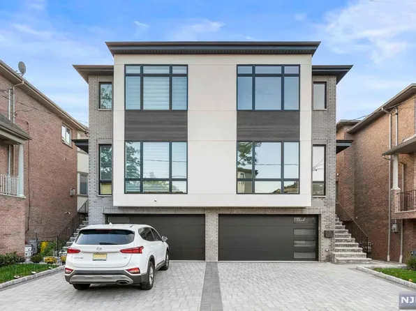 327 3rd St #B, Palisades Park, NJ 07650