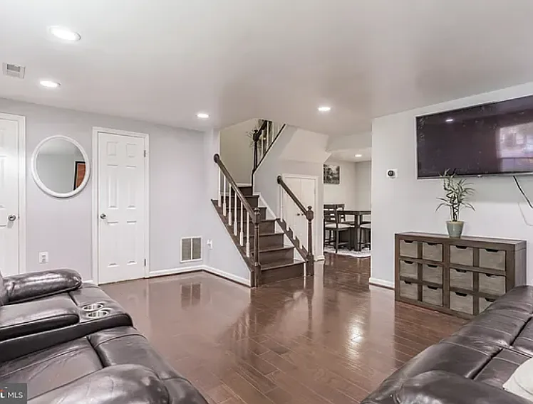 93 Bickel Ct — Photo 6
